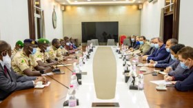 الجزائر تمد جسور التواصل مع السلطات الجديدة في مالي