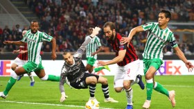 ماندي مع ميسي في التشكيلة المثالية