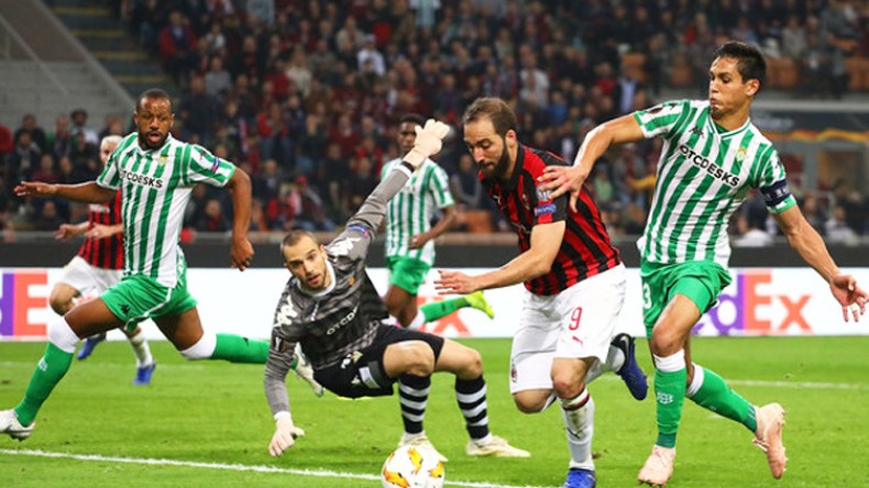 ماندي قهر هيغوايين والميلان وسقوط حرّ لبن سبعيني