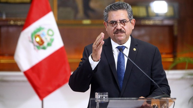 بيرو: الرئيس المؤقت يقدم استقالته