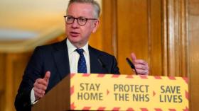 من يتحكم في الزر النووي لبريطانيا خلال مرض جونسون؟