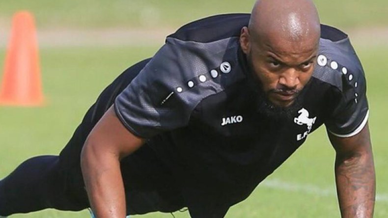 مبولحي ينافس نفسه على أفضل تصديات الجولة الثانية