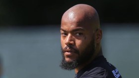 مبولحي: لا، هذا كذب.. لم أشرب الشيشة