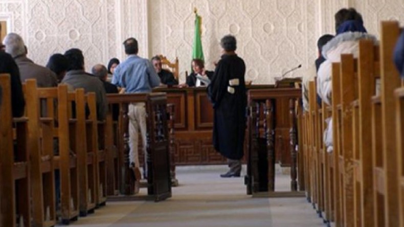 التماس 12 سنة حبسًا ضد موظفين يتاجرون في المخدرات!