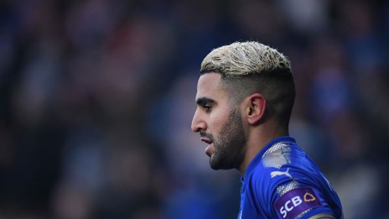 محرز “يُعطّل” مفاوضات انضمامه إلى مانشستر سيتي