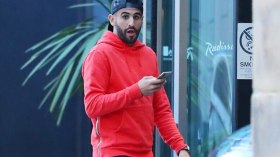 محرز يزور زملاءه السابقين في ليستر سيتي