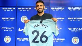 بن عربية: محرز لاعب عالمي وانضمّ إلى فريق كبير