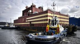 روسيا تكشف أول محطة نووية عائمة في العالم