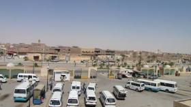 سوء معاملة ناقلين تثير غضب المسافرين بإيليزي
