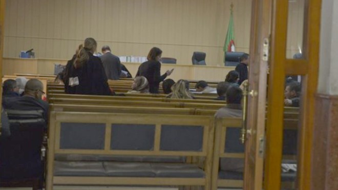 مدير بنك وموظفون في تبسة متهمون باختلاس 40 ألف يورو