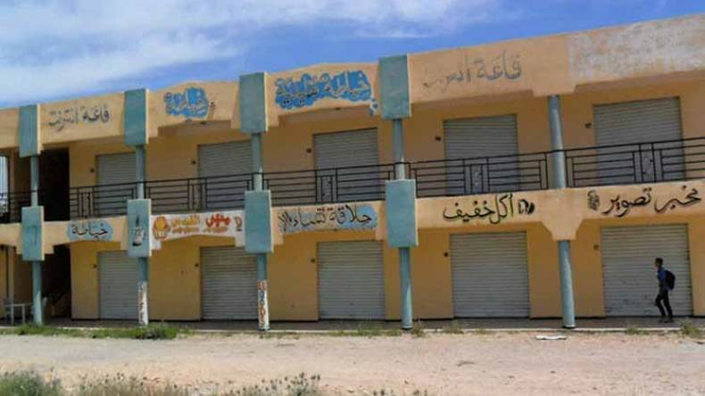 محلات الرئيس بحي أولاد منديل بالدويرة تتحول إلى أوكار للفساد