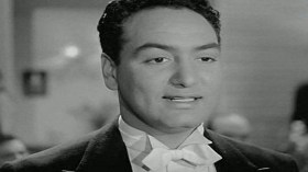 لحن “قسما” في ساعتين وأهداه إلى الجزائر والثوار مجانا