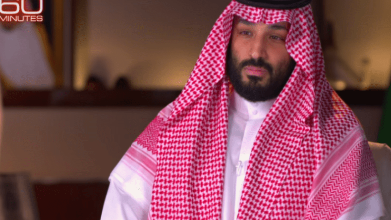 ولي العهد السعودي يحذر من التصعيد مع إيران