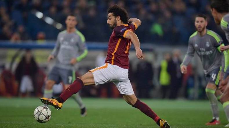 زيدان ينفي تحريض لاعبي الريال على إصابة صلاح