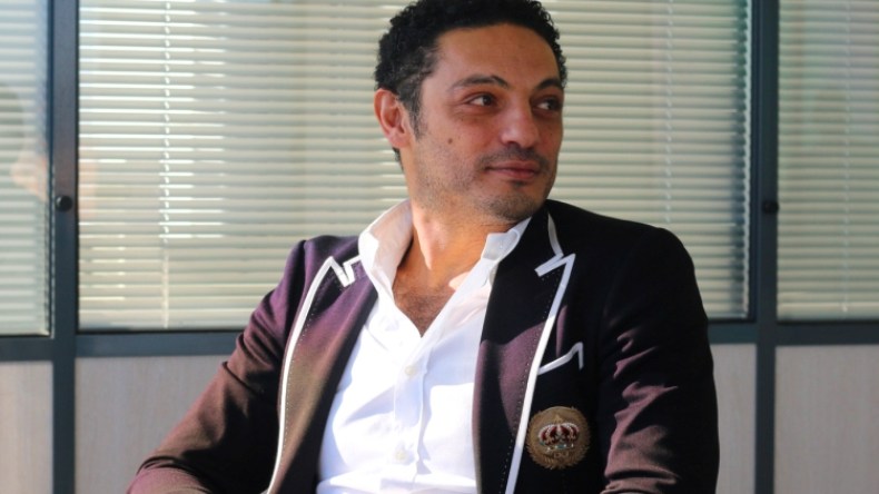 شاهد.. المعارض المصري محمد علي يعتزل السياسة