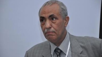 “خليه يتمرمد”!