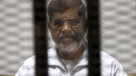 مرسي وأبو تريكة على “قوائم الإرهاب” المصرية