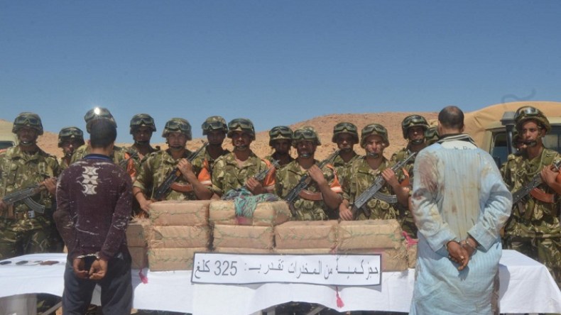 الجيش يحجز 3 قناطير من الكيف بتندوف