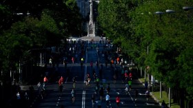 فرنسا وإسبانيا تخرجان من العزل