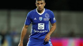 “الكهربائي” يانيس مرجي مطلوب في أوكسير الفرنسي