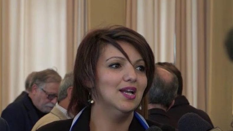 “يا إما تقبلوني كما أنا أو تقبلوني كما أنا”