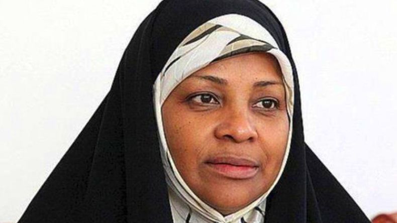 محكمة أمريكية تؤكد احتجاز مذيعة إيرانية