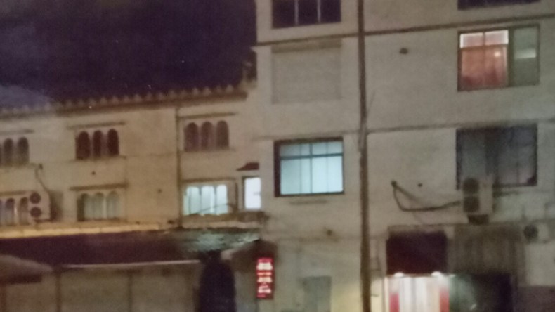 مرقد مشبوه للنساء والرجال داخل مسجد بالعاصمة