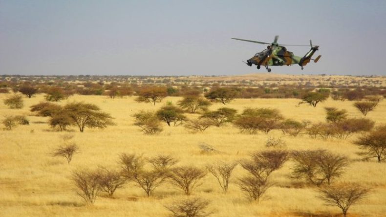 فرنسا تبحث عن مخرج لسحب قواتها من منطقة الساحل