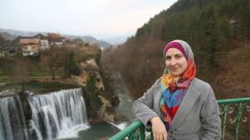 هذه قصة الطباخة التي أنقـذت مسلمي البوسنة من الموت جوعا؟