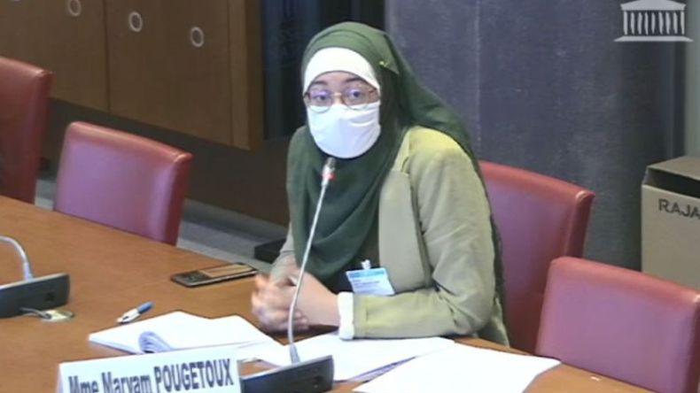 نواب فرنسيون يغادرون البرلمان لوجود محجبة