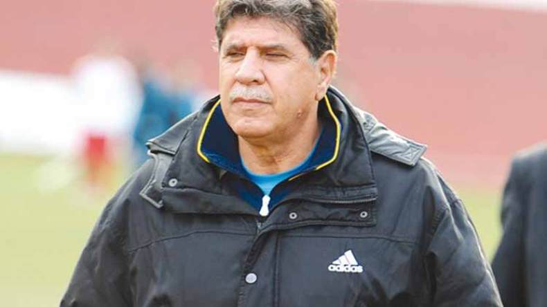 أسرة الدفاع تراهن على إيغيل لطي مسيرة الإخفاقات