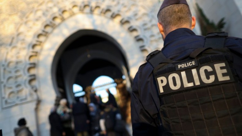 مساجد الجنوب الفرنسي تحت حماية الشرطة