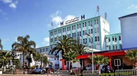 مستشفى بني مسوس.. “بريكولاج” وظروف عمل كارثية ونزاعات مهنية بلغت المحاكم