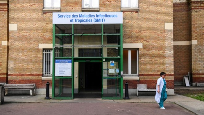 فرنسا تعلن أول وفاة جراء كورونا على أراضيها