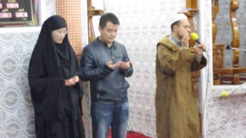 “المسلمون الجدد”.. نخبة اقتفت آثار الإسلام في الجزائر