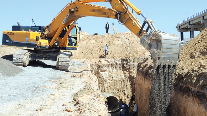 “حرب العقّار” تعطّل مشاريع بالملايير عبر الولايات!