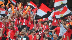 المصريون يرفعون شعار “يتحاسبو قاع.. ويتنحاو قاع”