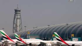 تحويل مسار رحلتين للاشتباه بنشاط طائرة مسيرة