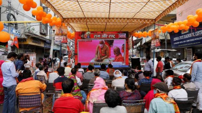 مودي يعلن بدء بناء معبد هندوسي على أنقاض مسجد