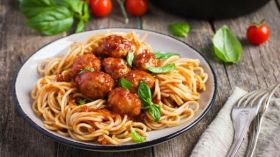 اسباغيتي بكريات اللحم