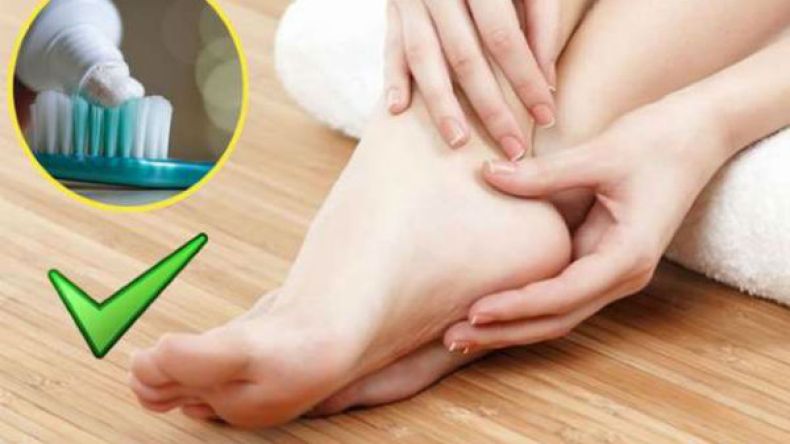 ضعي معجون الأسنان على قدميك وانظري الفرق!
