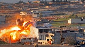 قوات النظام السوري تدنس المقابر في إدلب