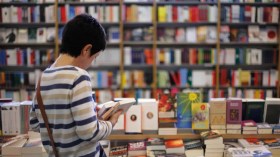 مديرو المعارض العربية يدرسون إمكانية نقل تظاهرات الكتاب إلى العالم الافتراضي