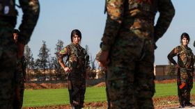 32 قتيلاً في هجمات لـ”داعش” شرق سوريا