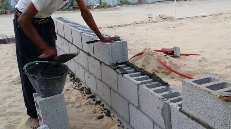 متطوعون يبنون مسكنا في ظرف ثلاثة أشهر لإيواء أسرة بسطيف