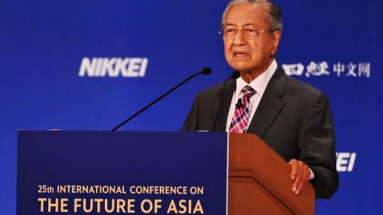 مهاتير محمد يقترح إنشاء عملة موحدة لدول شرق آسيا تستند إلى الذهب