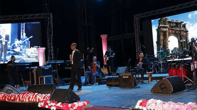 وَهْمُ تهديد الفن وعَودة الأصولية!