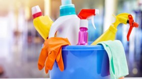 أولياء يتبرّعون بمواد التنظيف للمدارس خوفا من الكوليرا