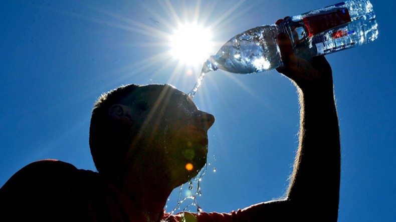 لسعات سامة في الشمال وحرارة قاتلة في الجنوب!