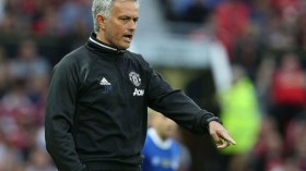 ما الذي حدث للمدرب مورينيو مع مانشستر يونايتد؟